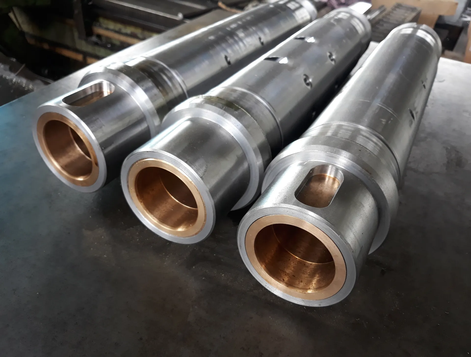 Production of spindles for high-speed stone-processing machines